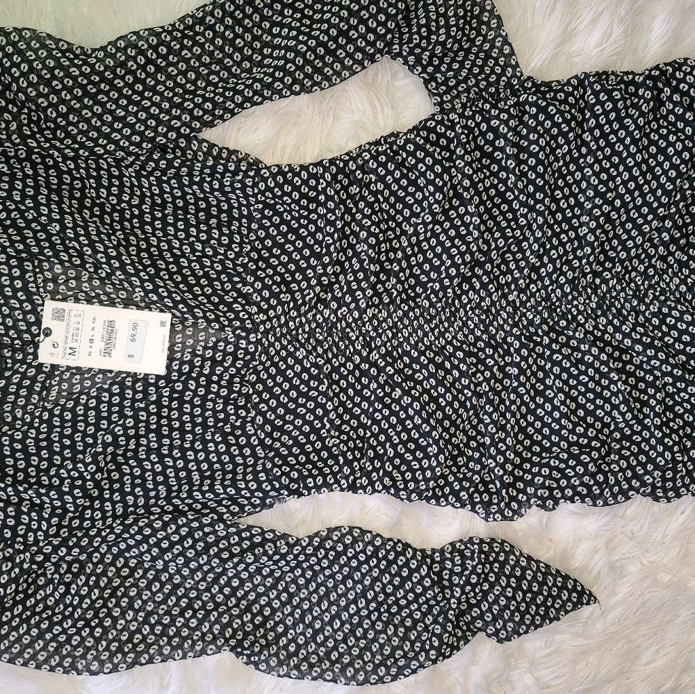 Dress - Picture 2 of 3